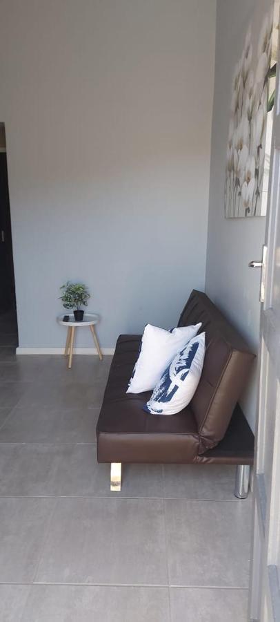 Апартаменти Tj Self-Catering Ґраафф-Рейнет Екстер'єр фото