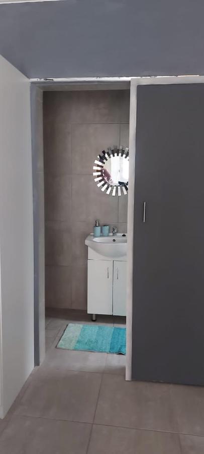 Апартаменти Tj Self-Catering Ґраафф-Рейнет Екстер'єр фото